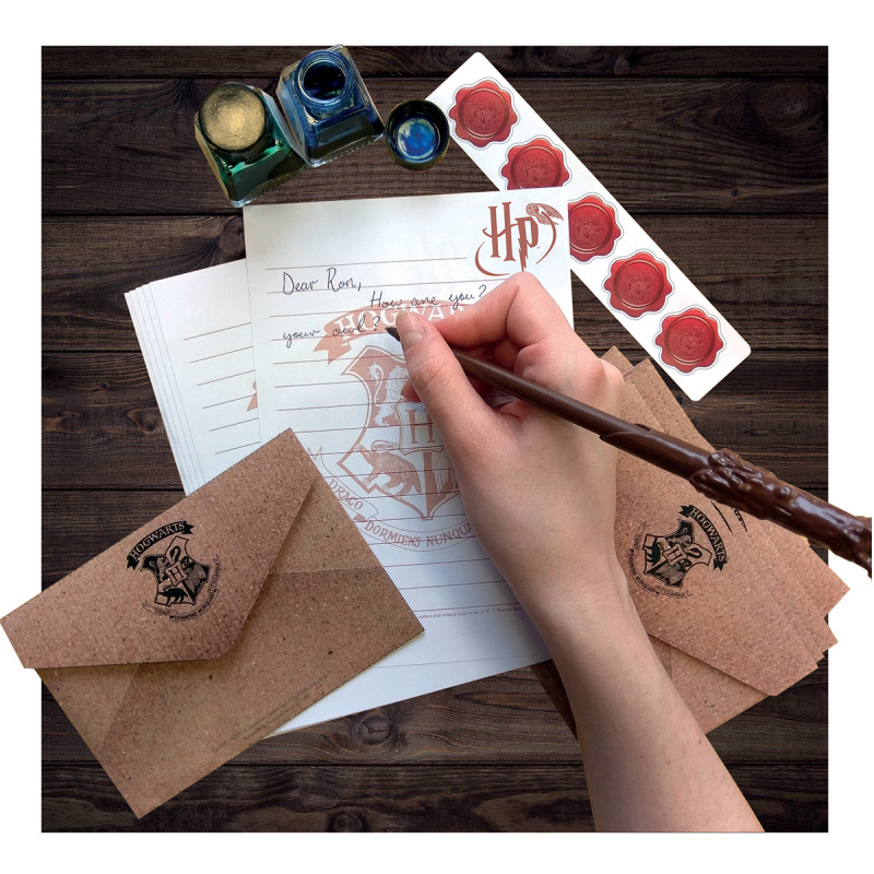 Set pour lettres Harry Potter 3 pièces blanc, papier à lettre, enveloppes  et sceaux en cire, emballage cadeau. - Cdiscount Beaux-Arts et Loisirs  créatifs